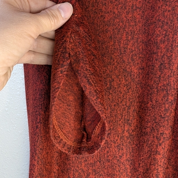 Andrea Jovine Long Sleeve Shirt Size Large Autumn Red Rayon/Polyester Blend - Picture 5 of 7